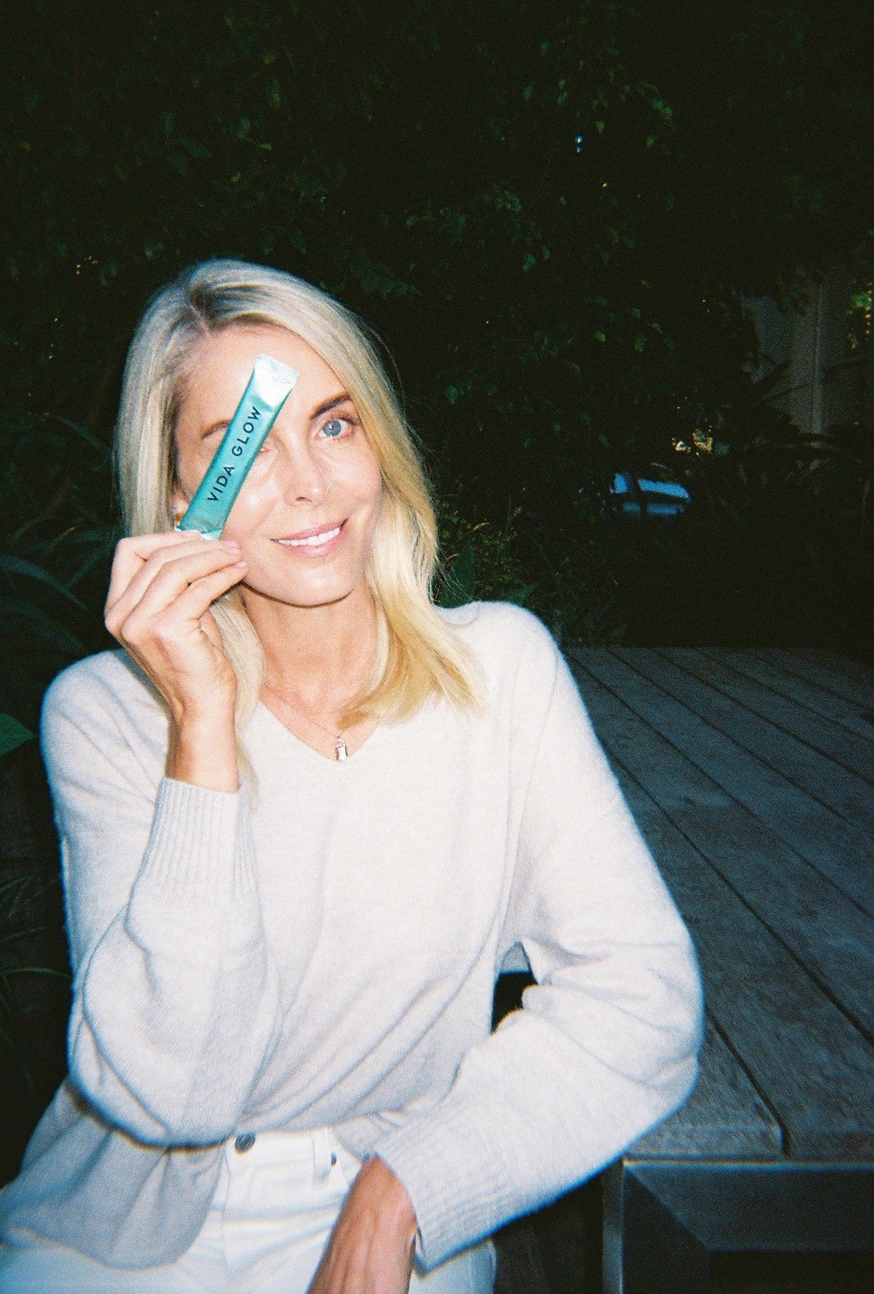 如何与 Ultraceuticals 全球教育大使 Tracey Beeby 一起应对成熟肌肤的暗疮问题